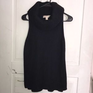 Cowlneck sleeveless sweater